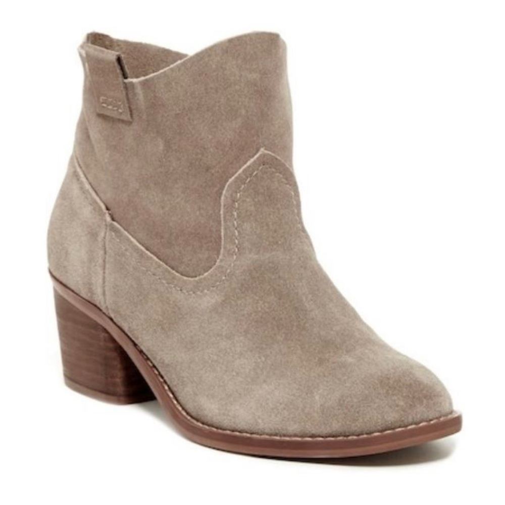 Carlos Santana | Leighton Suede Ankle Boots (NWT)